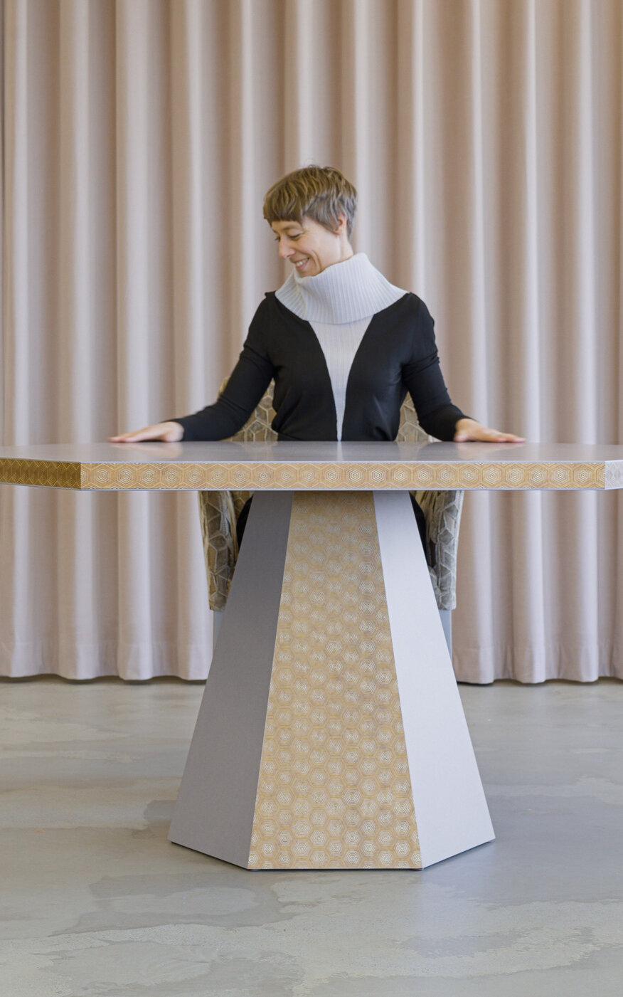 ALEPH, der Tisch der neuen Zeit