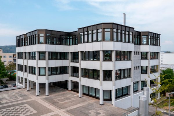 Ecole Längi 12