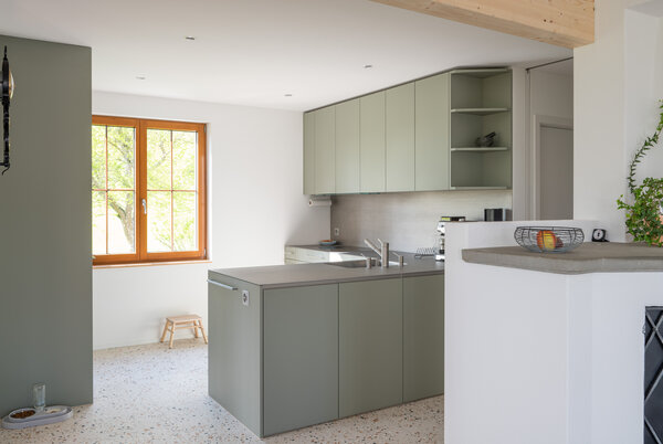 Stilvoller Innenausbau mit HPL und Terrazzo 3