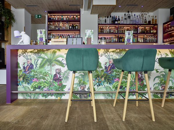 Grand Hostel & Bar 3