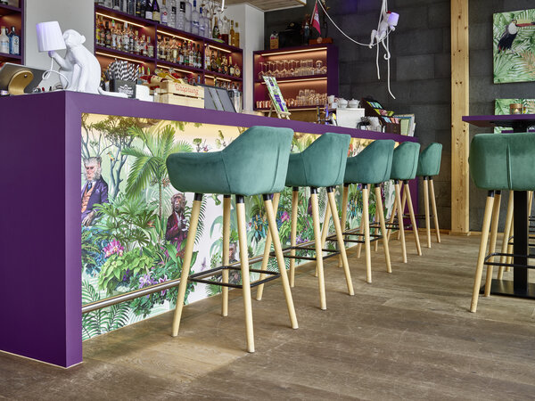 Grand Hostel & Bar 5