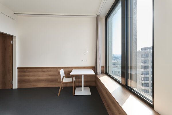 Inselspital Bern - Anna-Seiler-Haus 11