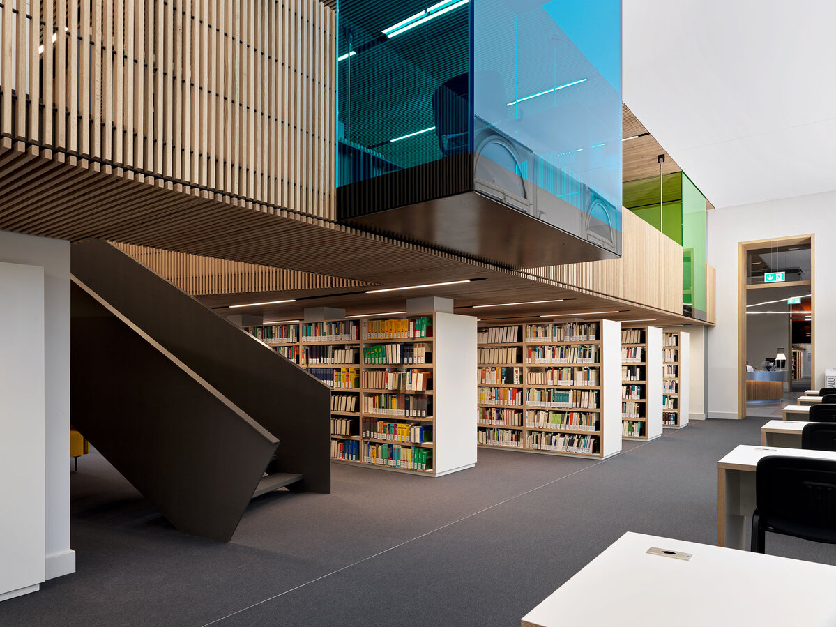 Universitätsbibliothek 1