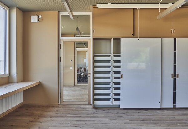 Schulhaus Staffeln 5