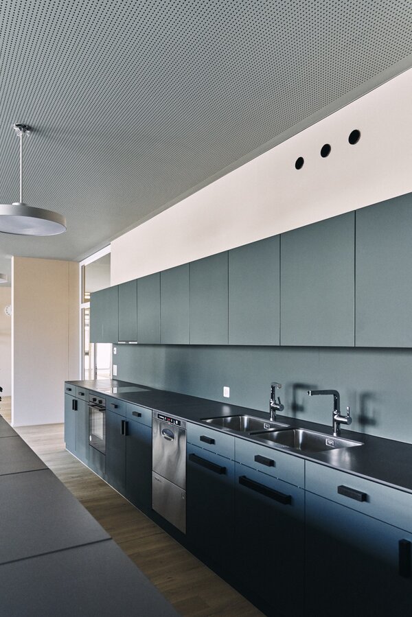 Schulhaus Staffeln 6