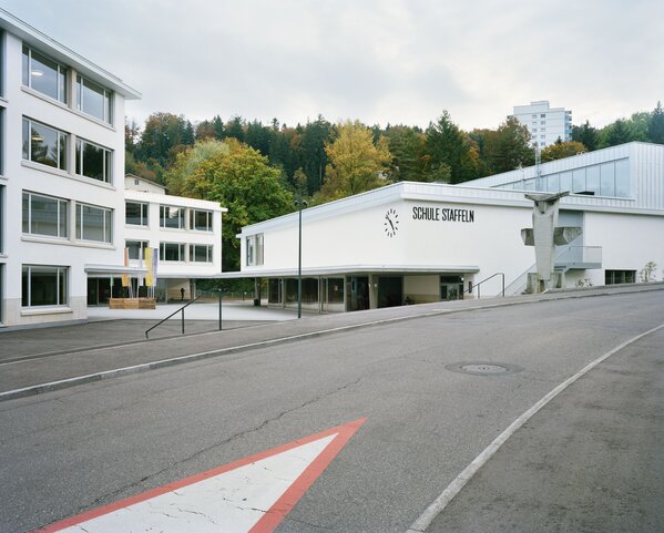 Schulhaus Staffeln 2