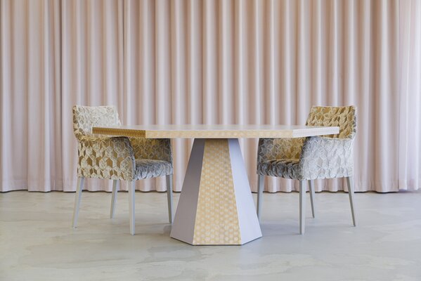 ALEPH, der Tisch der neuen Zeit 2