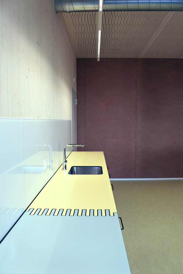 Schulhaus Seidenberg 4